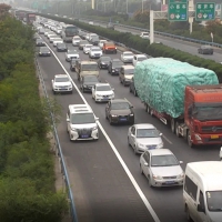 注意！河南高速交警嚴厲整治占用應急車道違法行為