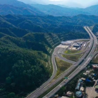 河南最長(zhǎng)公路隧道、最復(fù)雜高速匝道今日同時(shí)通車