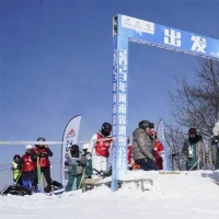 河南省滑雪公開賽在洛陽啟幕