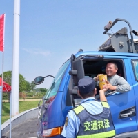 河南已減免“三夏”機(jī)收車輛高速通行費(fèi)逾1300萬元